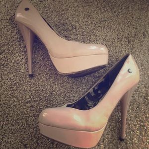 Kitten heels nude color